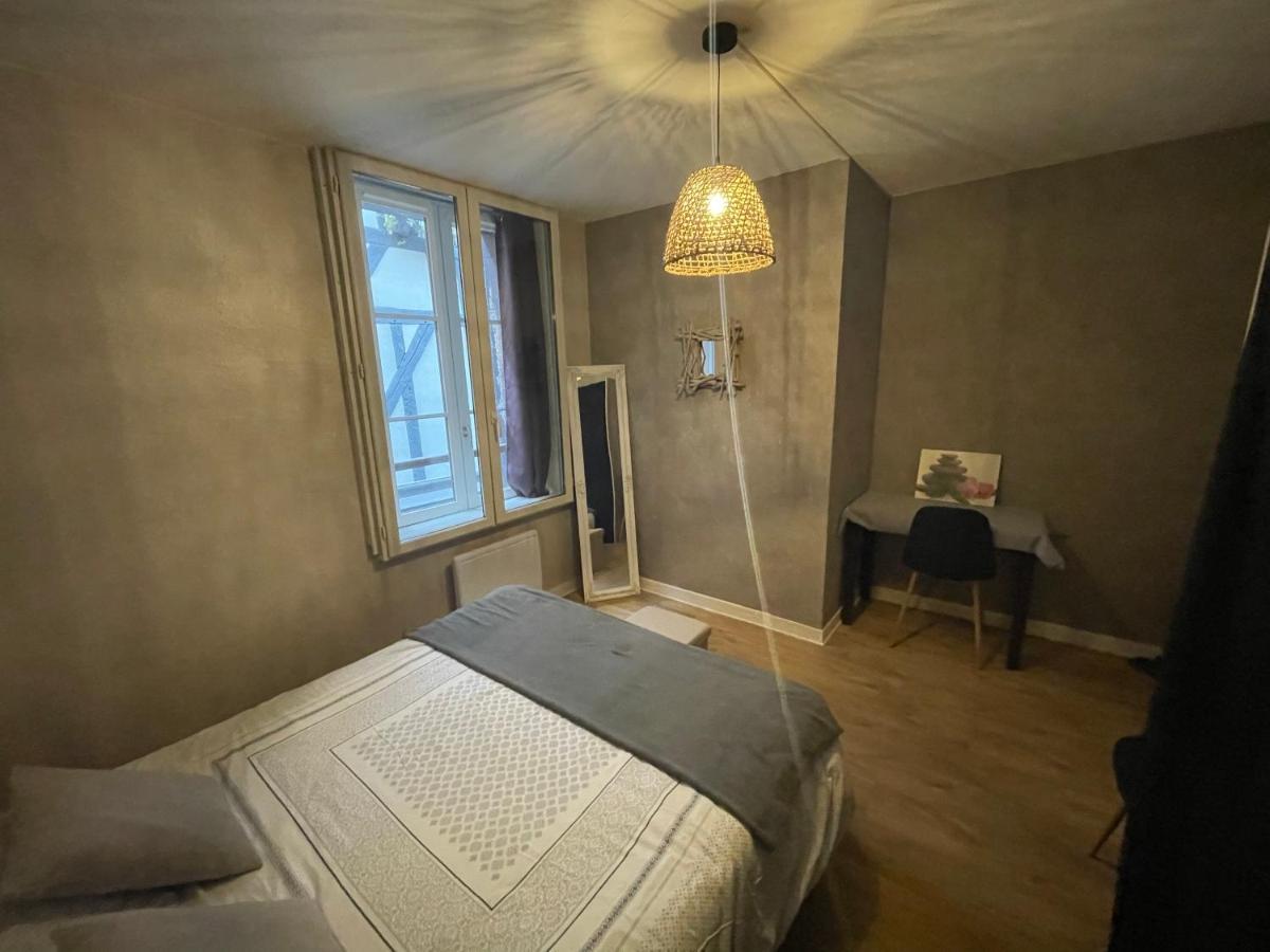 Le Charmant Paillot Hyper Centre Classe Труа Экстерьер фото